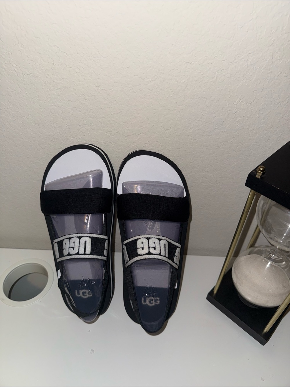 New UGG Kids Black and White size 4Y in kids , 5-6 in women